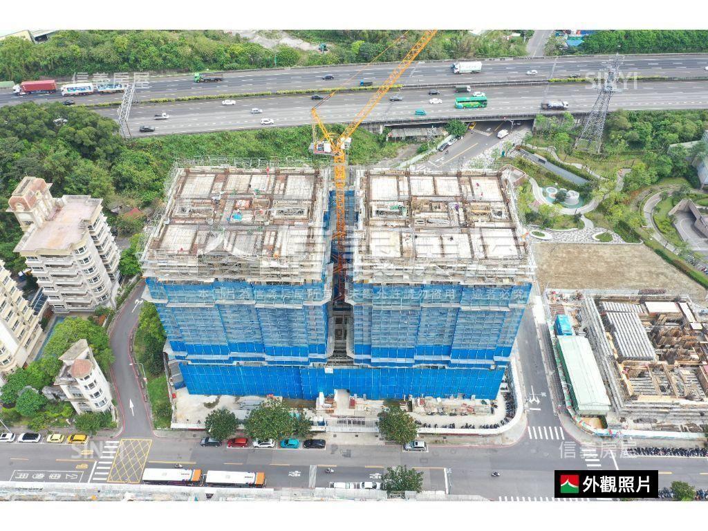 國美德杰高樓山景兩房車位房屋室內格局與周邊環境