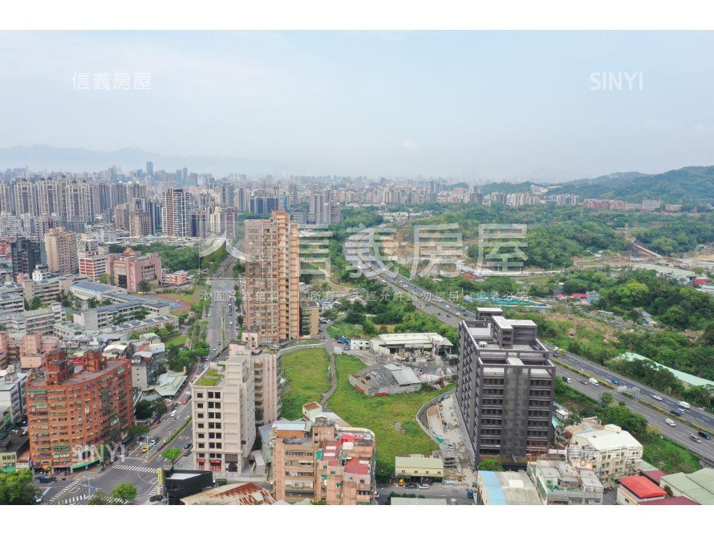 國美德杰高樓山景兩房車位房屋室內格局與周邊環境