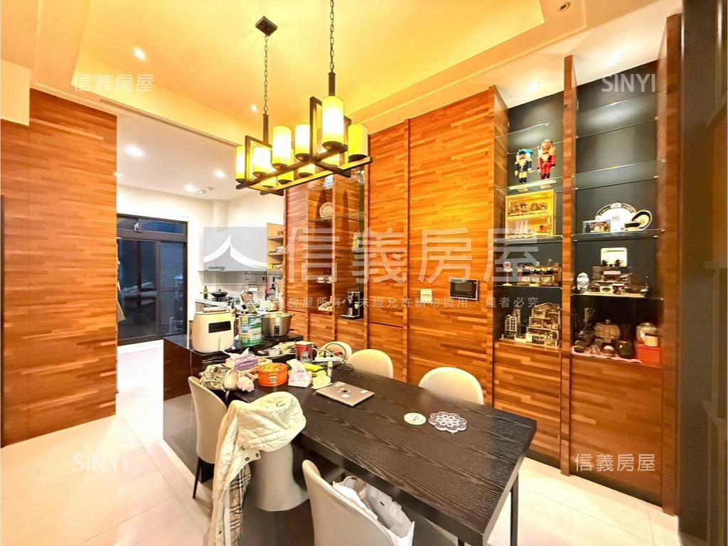 佑崧逸境│臨路極質感別墅房屋室內格局與周邊環境