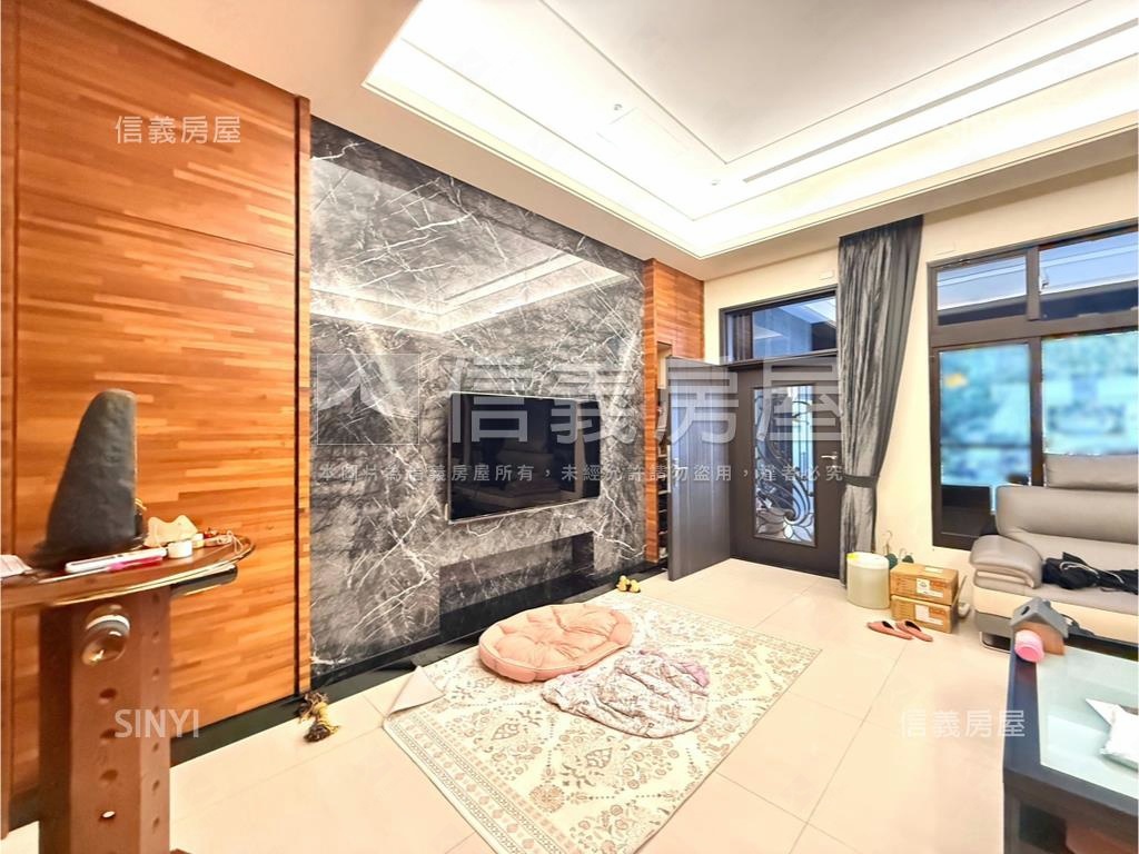 佑崧逸境│臨路極質感別墅房屋室內格局與周邊環境