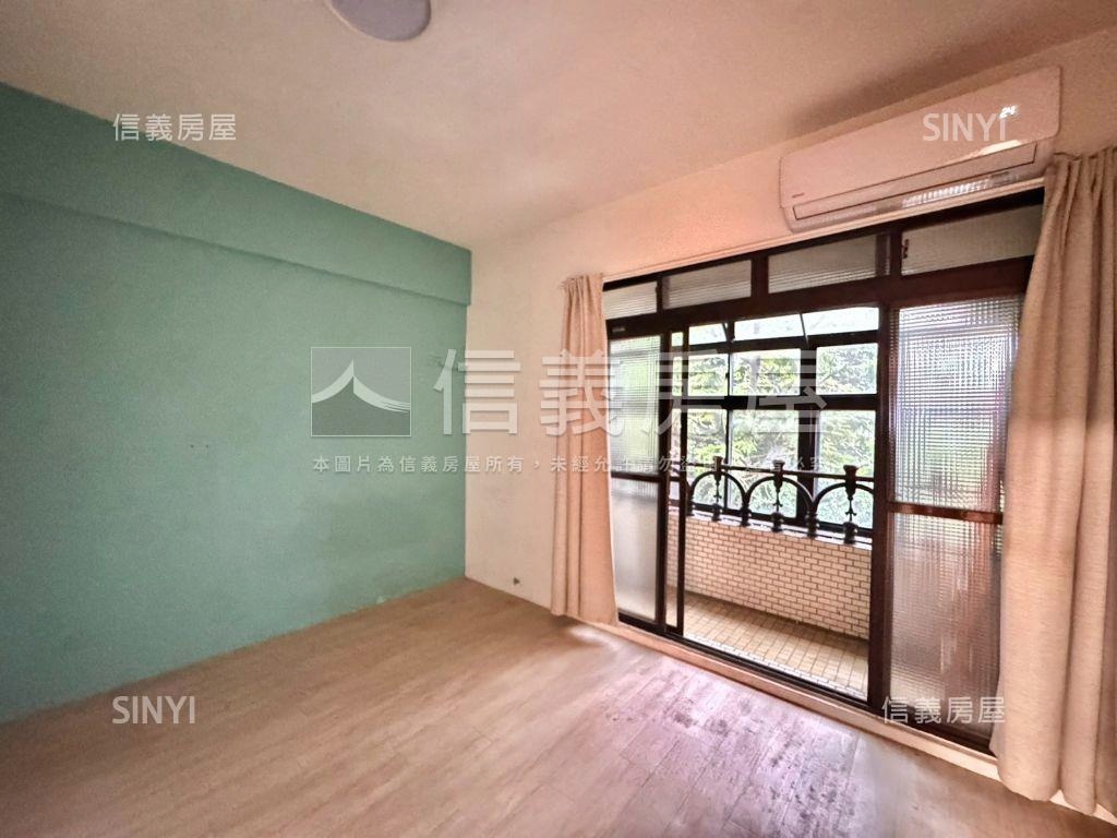 遠眺山景陽光宅房屋室內格局與周邊環境