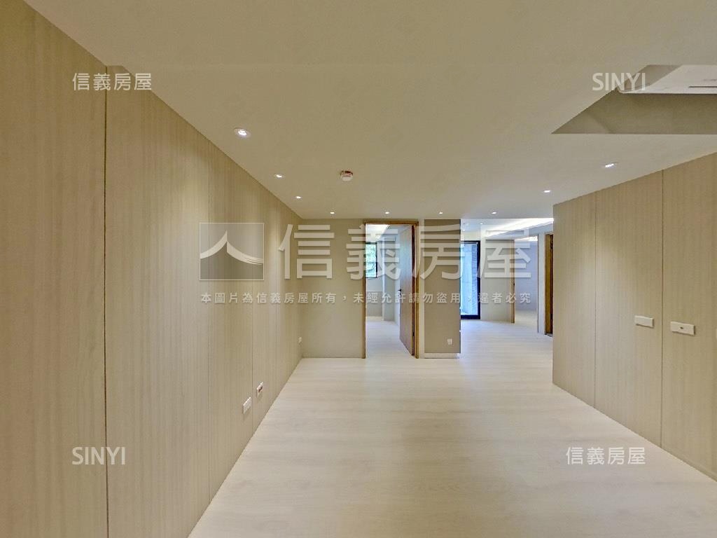 電梯三房大露台★ＣＡＳＡ房屋室內格局與周邊環境