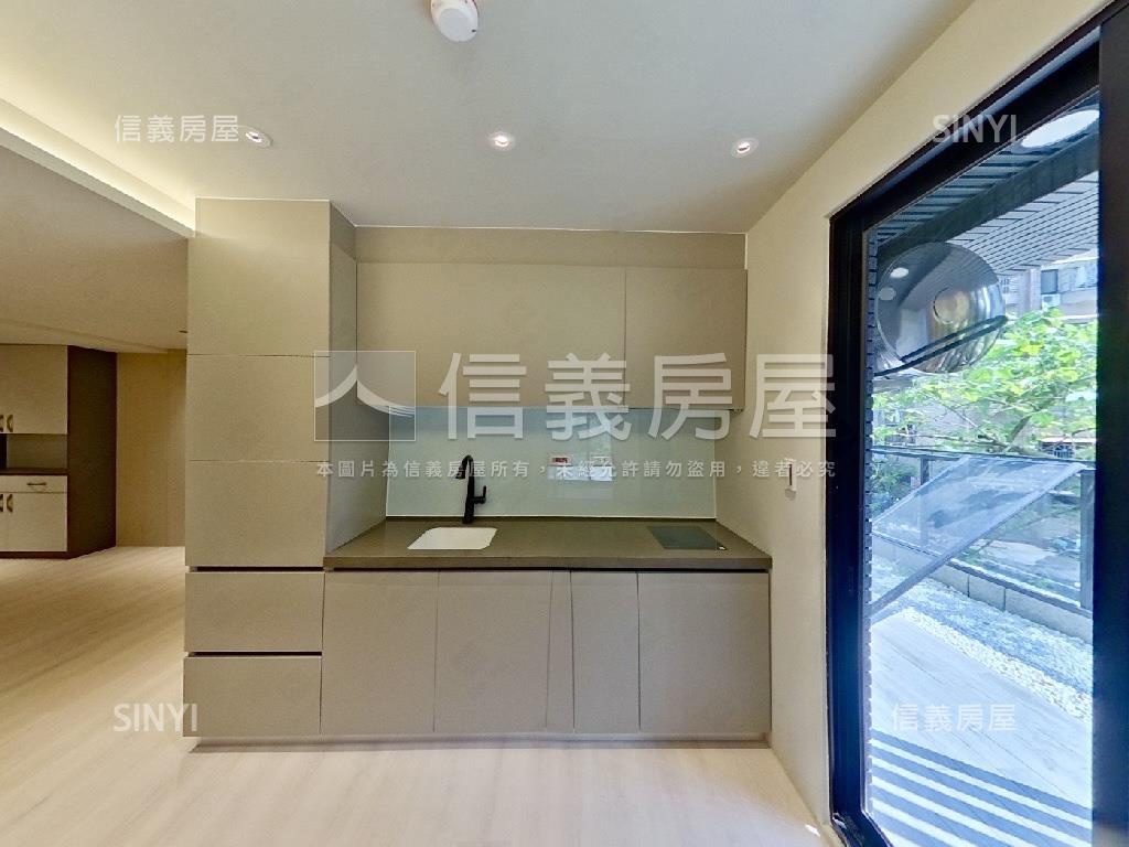 電梯三房大露台★ＣＡＳＡ房屋室內格局與周邊環境