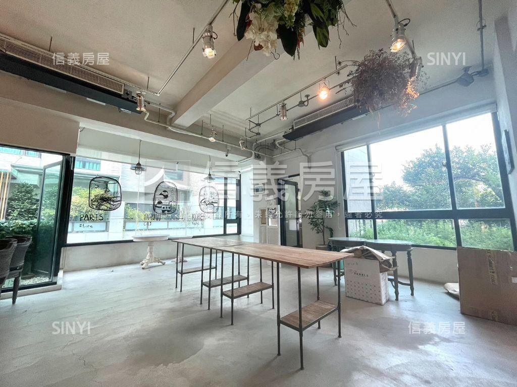 皇龍樹景角窗店霸房屋室內格局與周邊環境