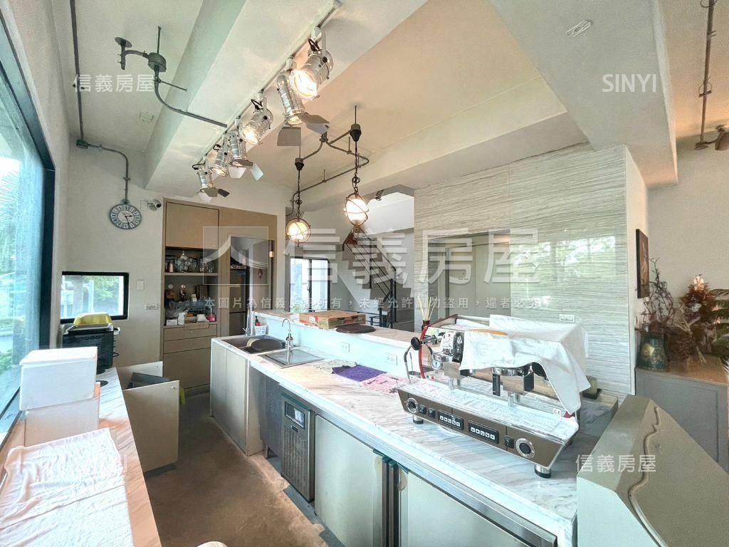皇龍樹景角窗店霸房屋室內格局與周邊環境