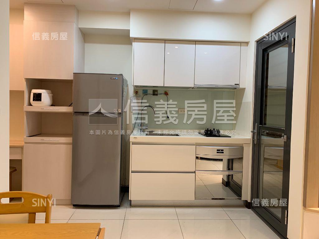 超級花園高樓層一房車位房屋室內格局與周邊環境
