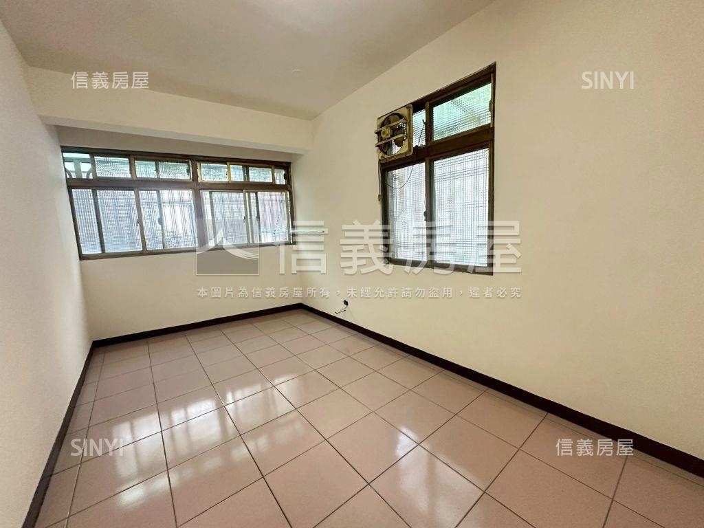 低總價首購三樓房屋室內格局與周邊環境
