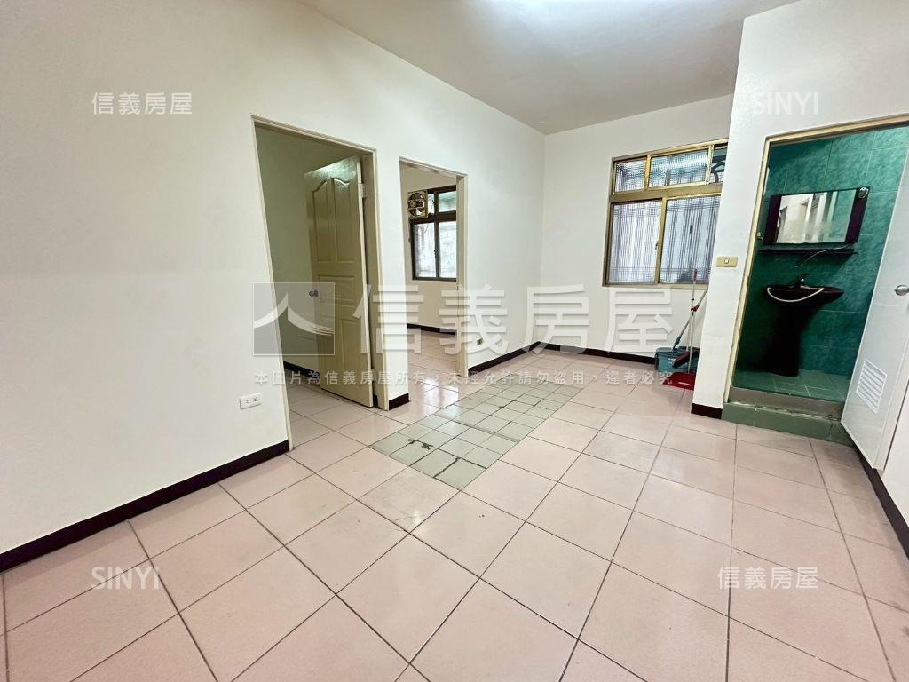 低總價首購三樓房屋室內格局與周邊環境