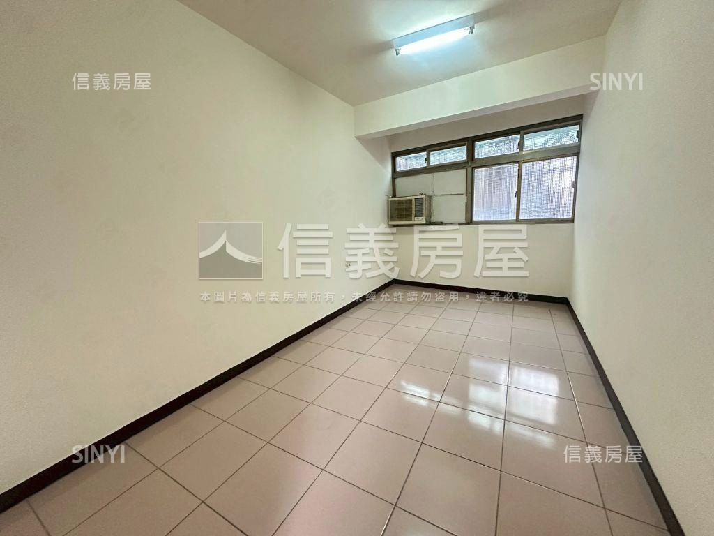 低總價首購三樓房屋室內格局與周邊環境