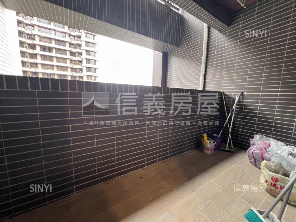 碧瑤大都會精品三房車位房屋室內格局與周邊環境