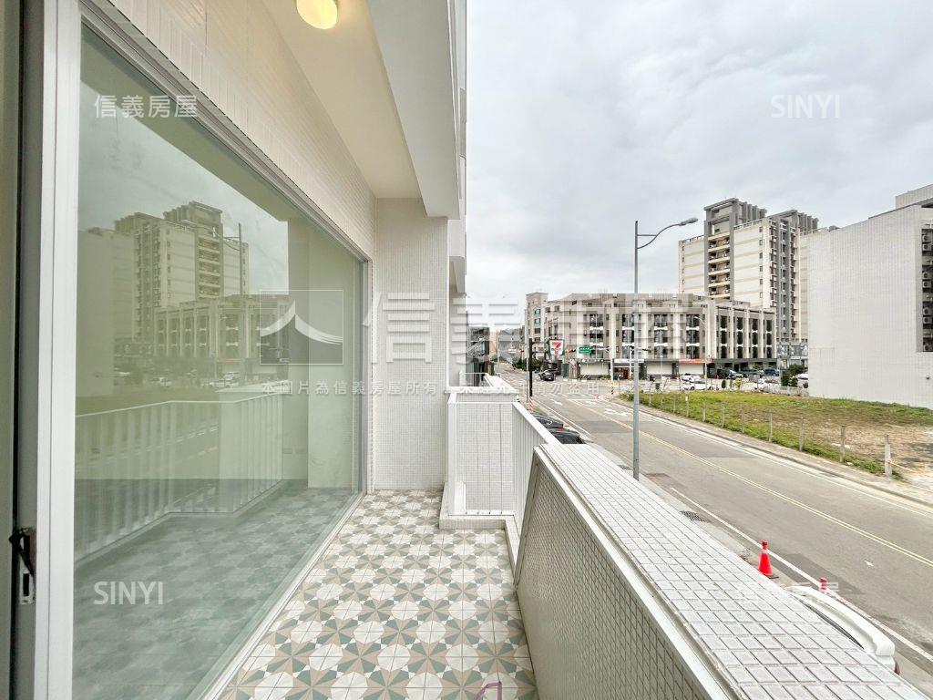 雲朗Ｂ２全新透天房屋室內格局與周邊環境