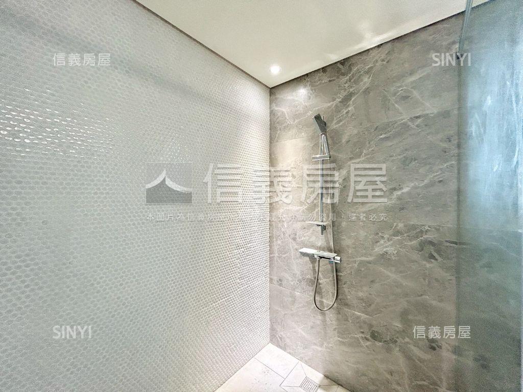 雲朗Ｂ２全新透天房屋室內格局與周邊環境