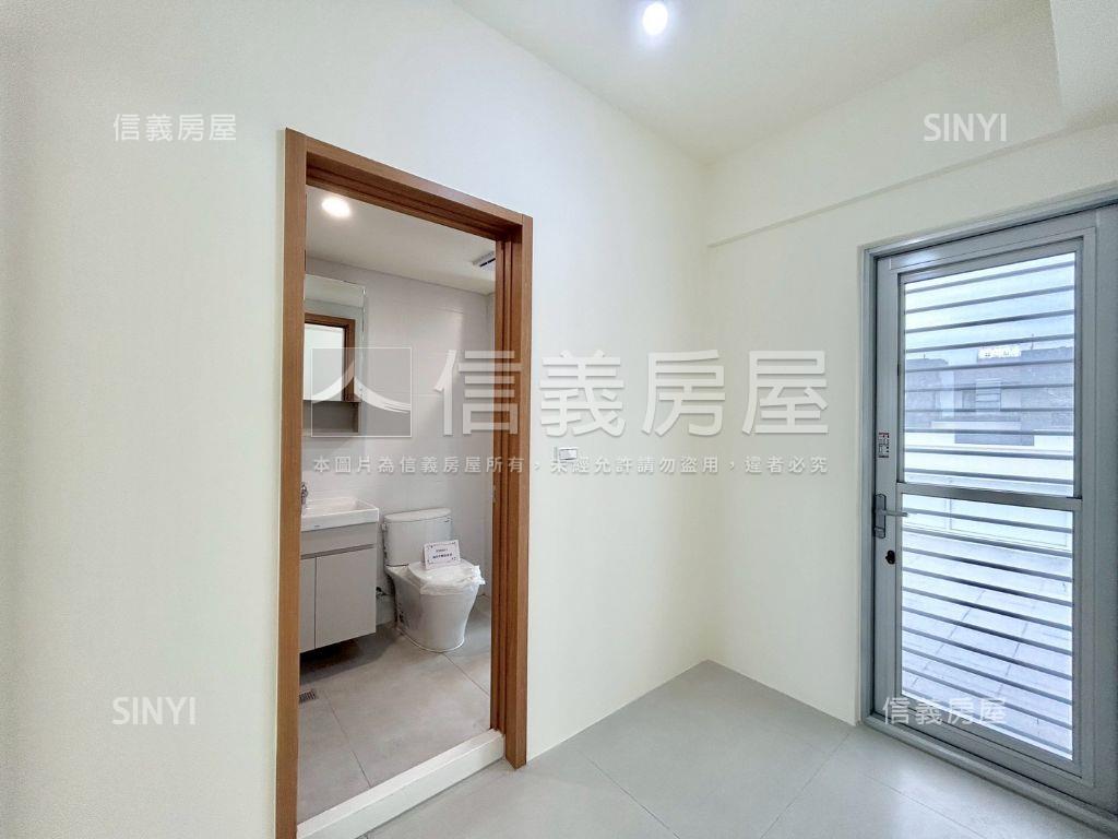 雲朗Ｂ２全新透天房屋室內格局與周邊環境