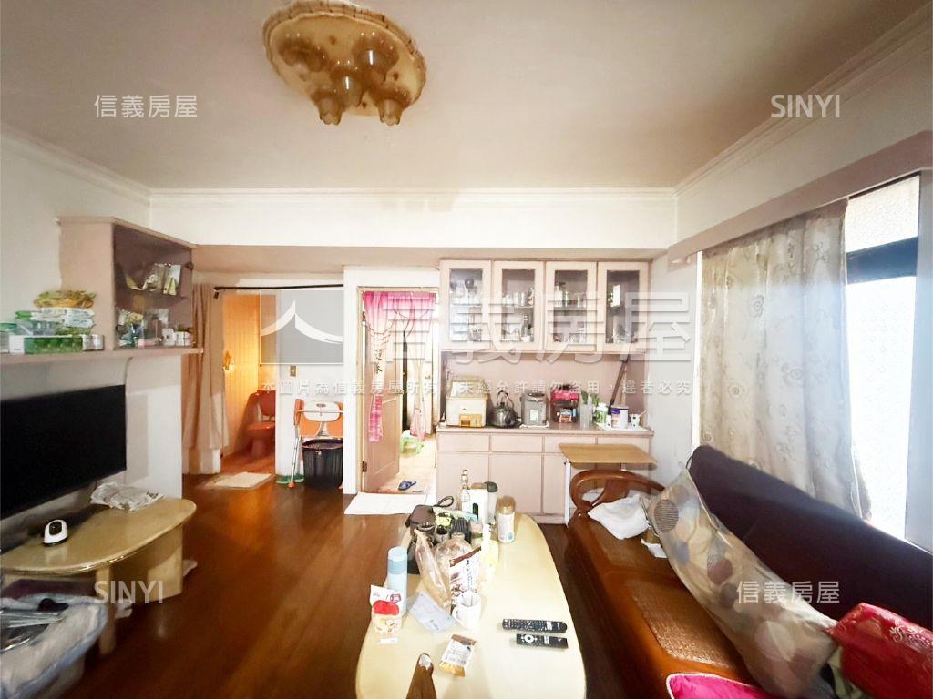 松山捷運公寓邊間房屋室內格局與周邊環境