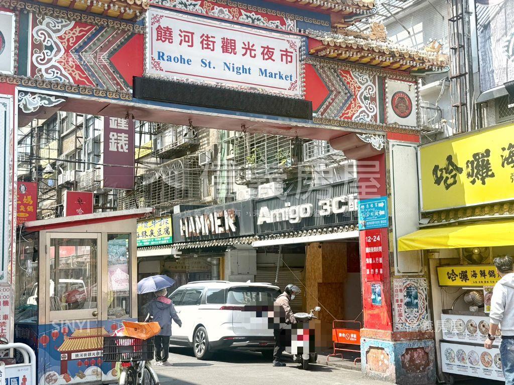 松山捷運公寓邊間房屋室內格局與周邊環境