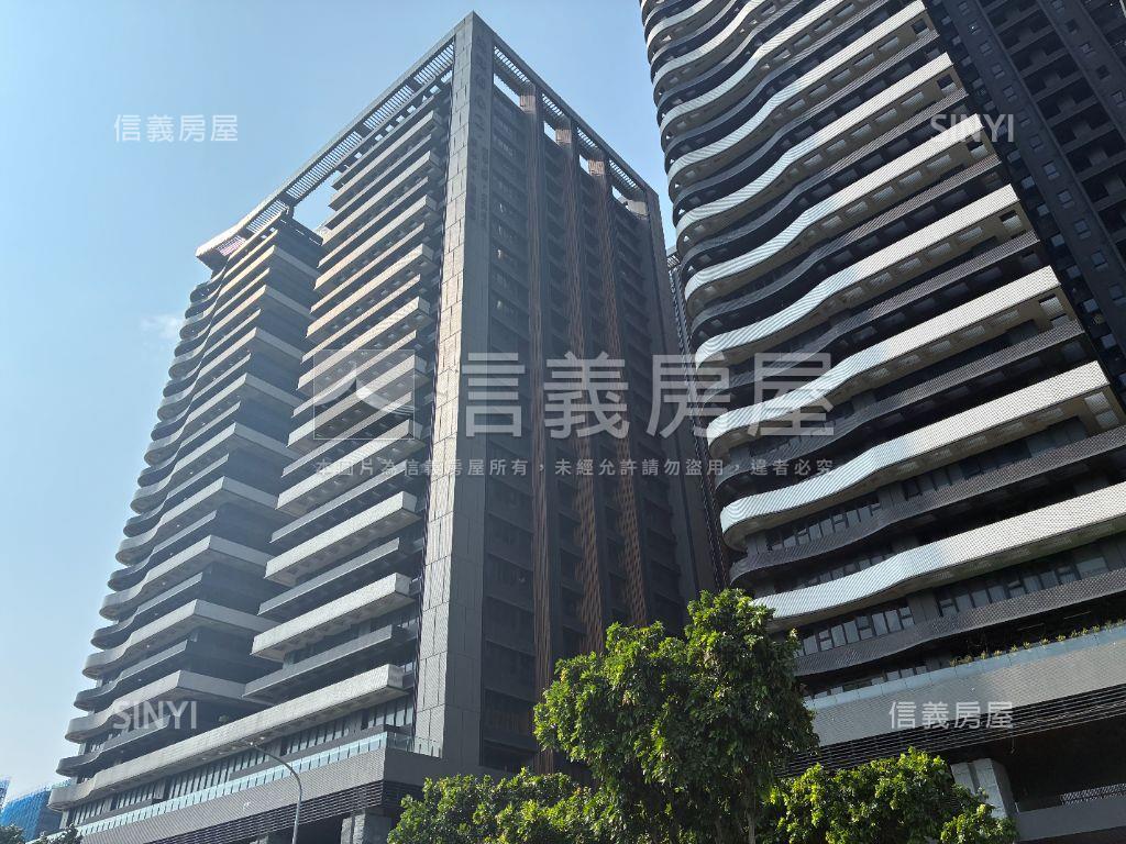 海洋都心ＩＩ兩房平面車位房屋室內格局與周邊環境