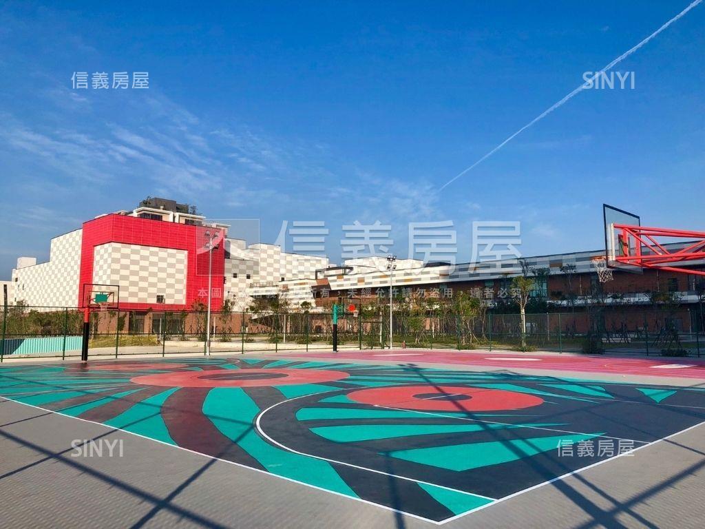 海洋都心ＩＩ兩房平面車位房屋室內格局與周邊環境