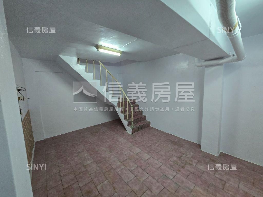 陽明商圈．正路公寓一樓房屋室內格局與周邊環境