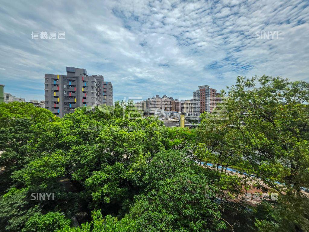 ＭＲＴ悅灣．美妝雙衛三房房屋室內格局與周邊環境