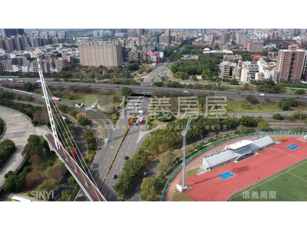 高鐵區文興路｜臨路住宅地房屋室內格局與周邊環境