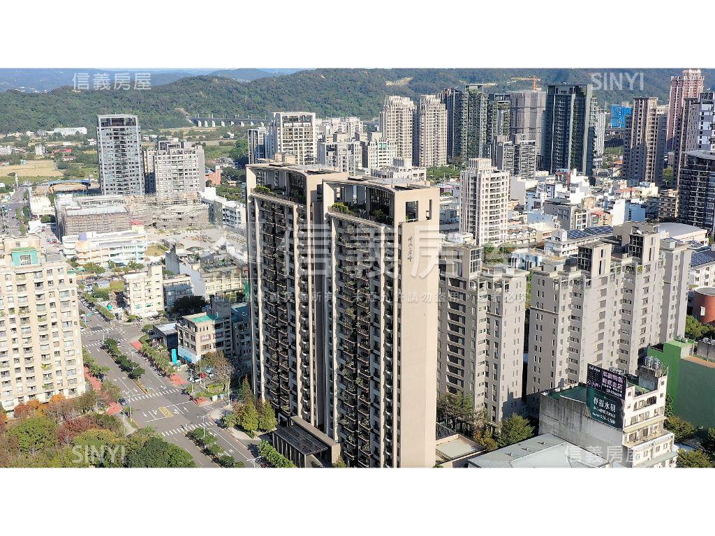 高鐵區文興路｜臨路住宅地房屋室內格局與周邊環境