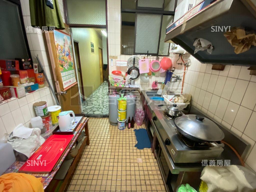 溪崑˙稀有店住一樓房屋室內格局與周邊環境