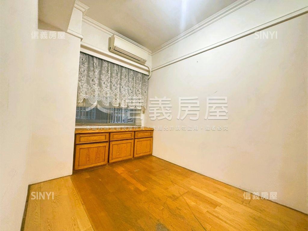 土城電梯三房華廈房屋室內格局與周邊環境