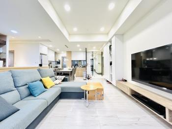 麗都．暖光恬居｜三房車位