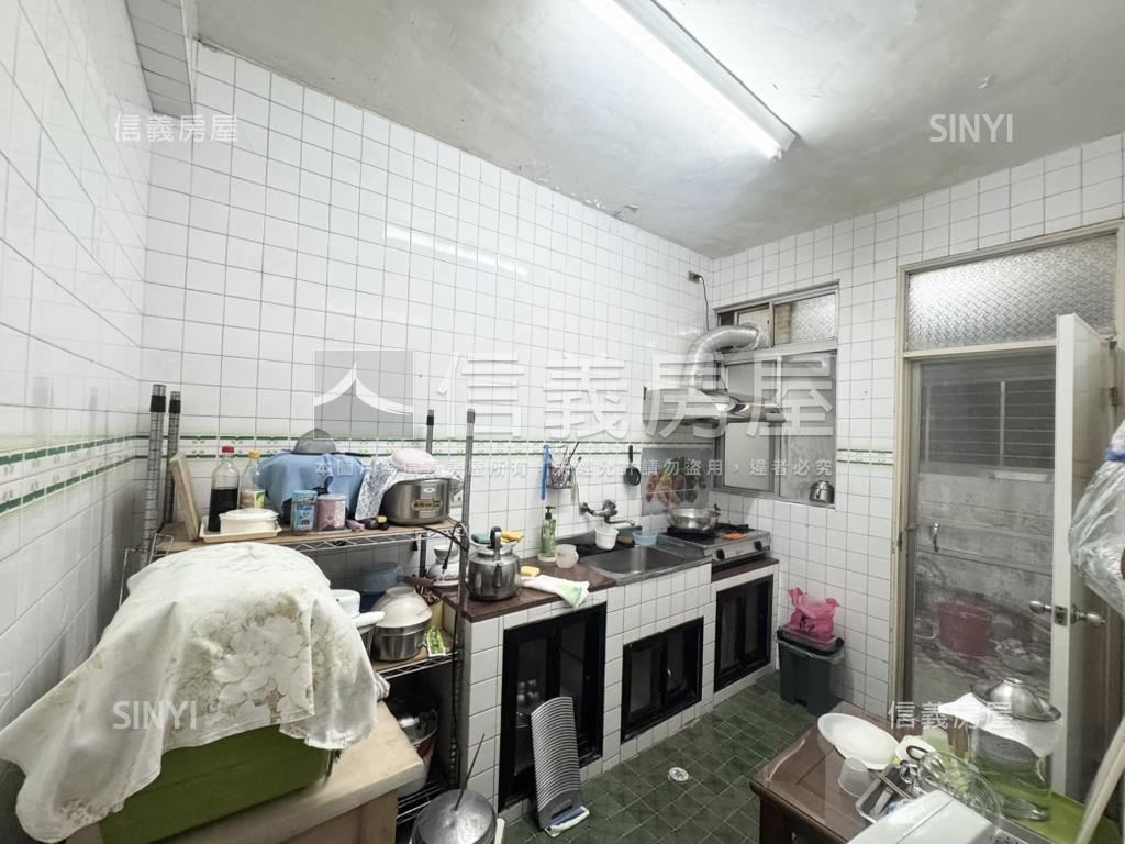 甜蜜蜜雙城輕軌小透天房屋室內格局與周邊環境