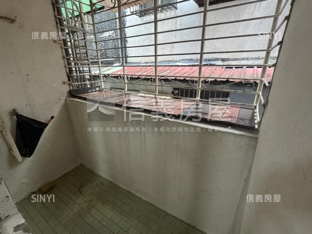 甜蜜蜜雙城輕軌小透天房屋室內格局與周邊環境