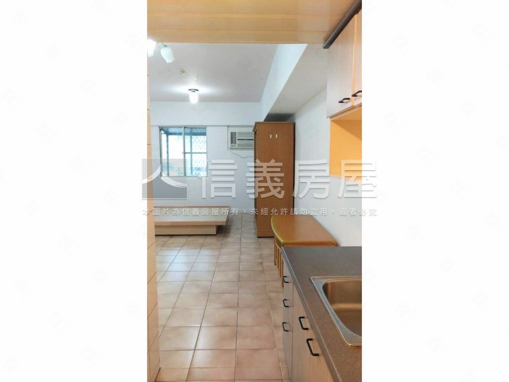 青春望族溫馨美屋房屋室內格局與周邊環境