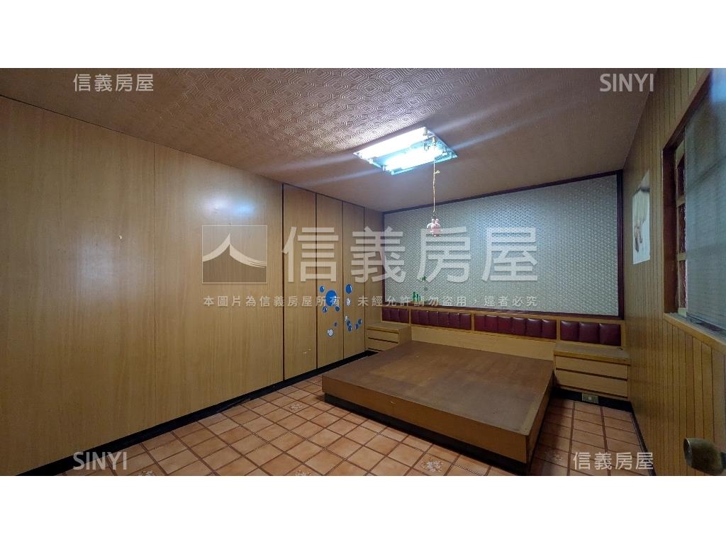 機能好大空間黃金二樓房屋室內格局與周邊環境