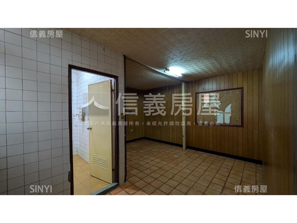 機能好大空間黃金二樓房屋室內格局與周邊環境