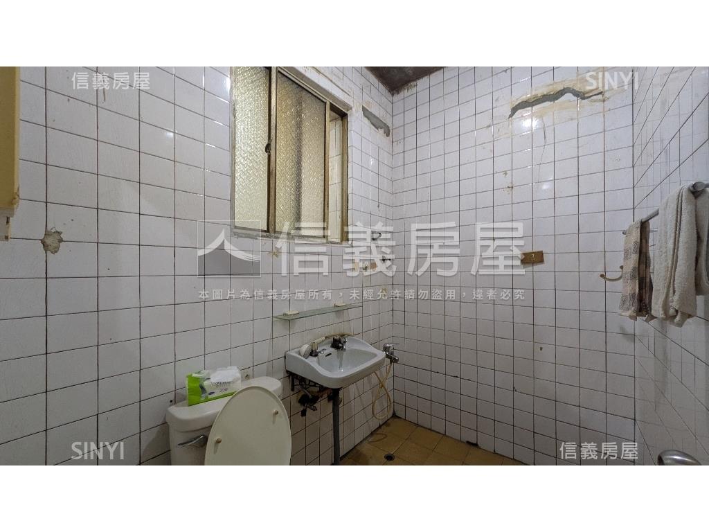 機能好大空間黃金二樓房屋室內格局與周邊環境