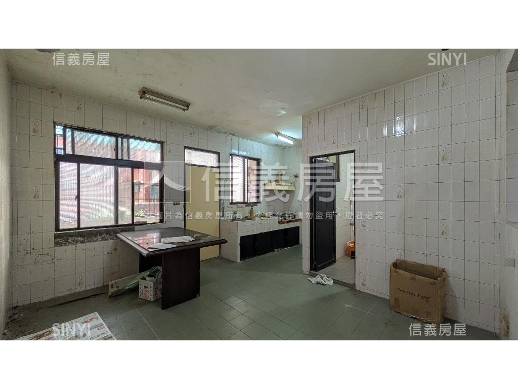 機能好大空間黃金二樓房屋室內格局與周邊環境