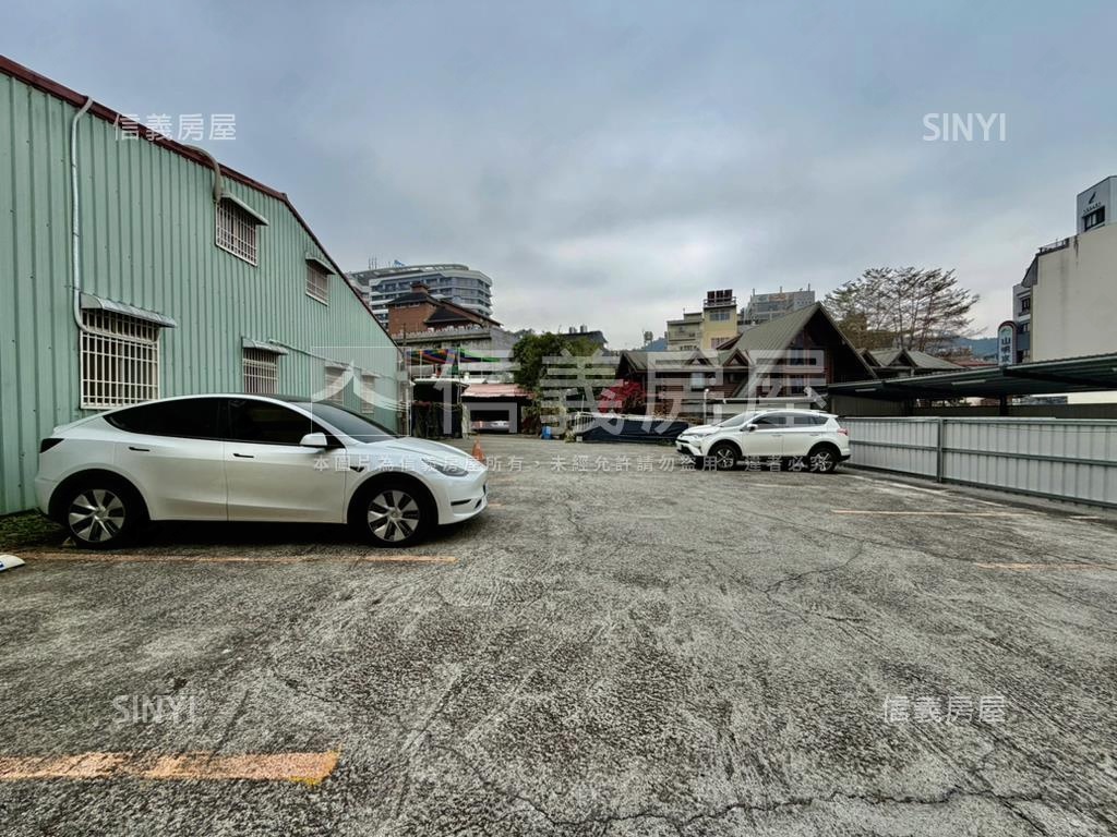 日月潭旁方正住宅土地房屋室內格局與周邊環境