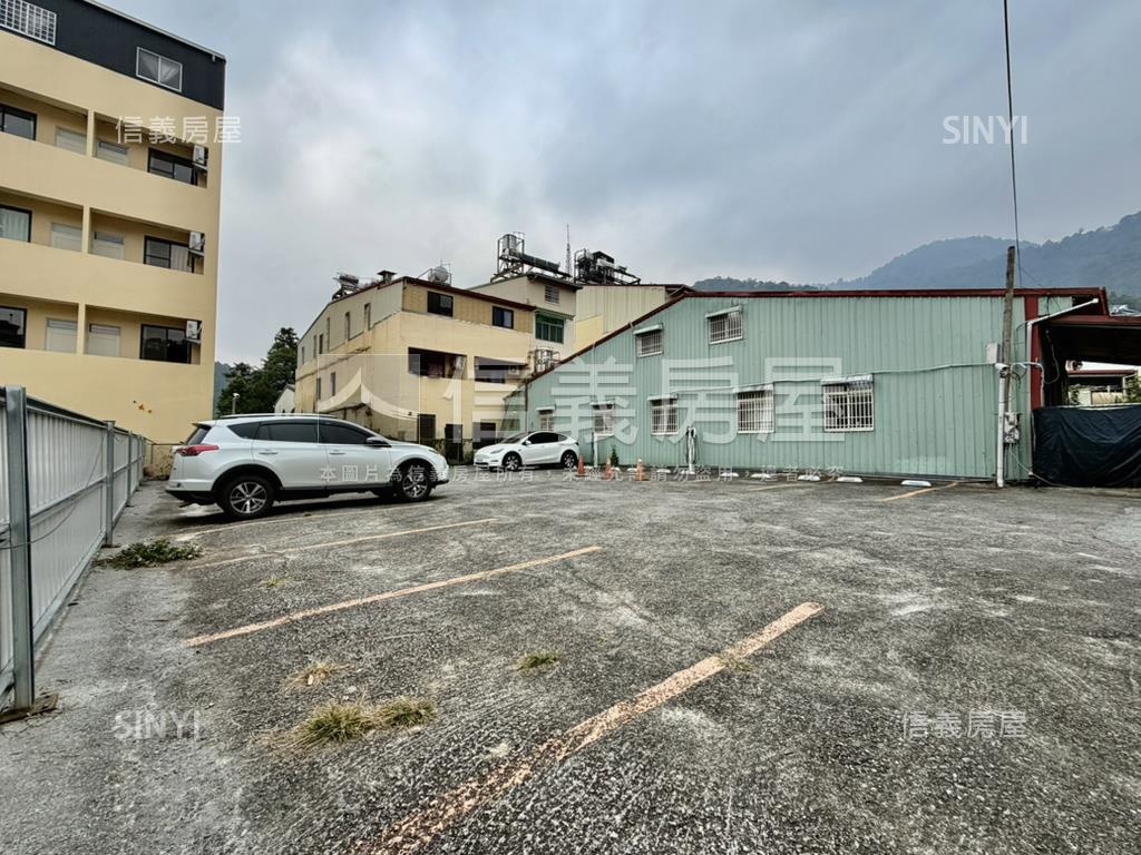 日月潭旁方正住宅土地房屋室內格局與周邊環境