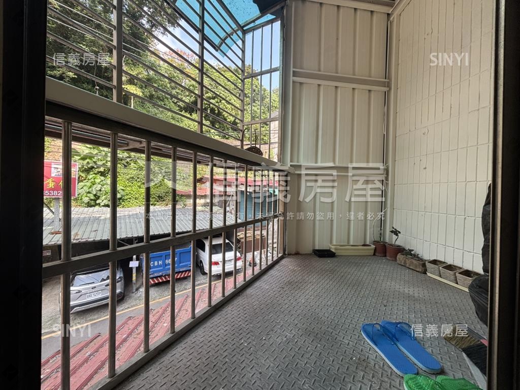 英專路近捷運２樓美寓房屋室內格局與周邊環境