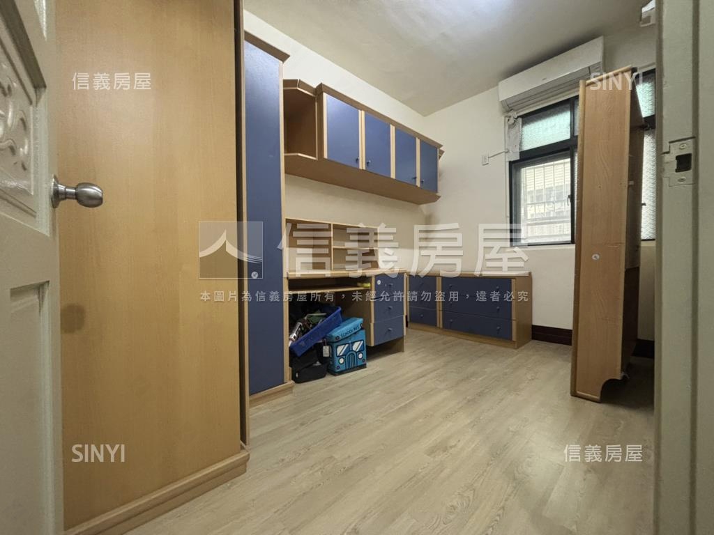英專路近捷運２樓美寓房屋室內格局與周邊環境