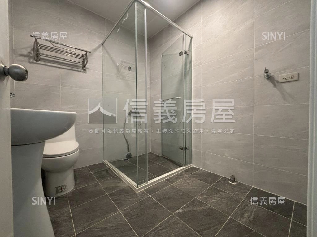 英專路近捷運２樓美寓房屋室內格局與周邊環境