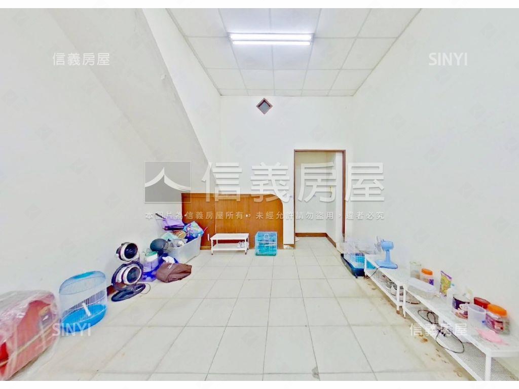 建工鼎山商圈方便停車店面房屋室內格局與周邊環境