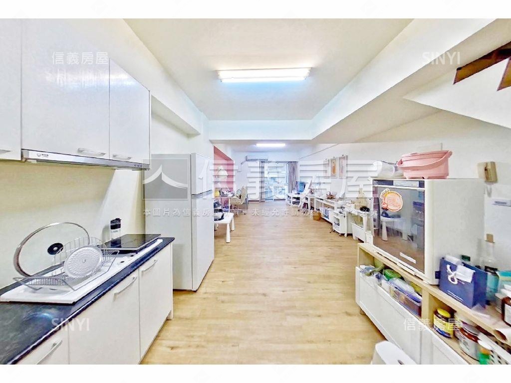 建工鼎山商圈方便停車店面房屋室內格局與周邊環境