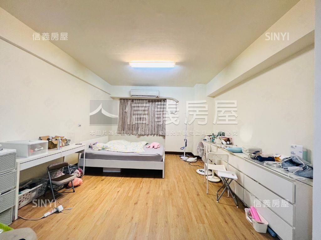 建工鼎山商圈方便停車店面房屋室內格局與周邊環境