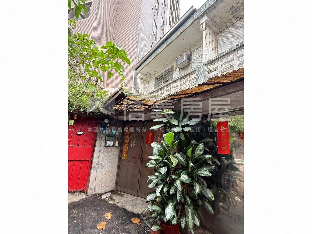 近南勢角。潛力透天房屋室內格局與周邊環境