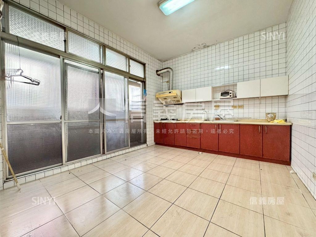 南區近中興大學旁３樓公寓房屋室內格局與周邊環境