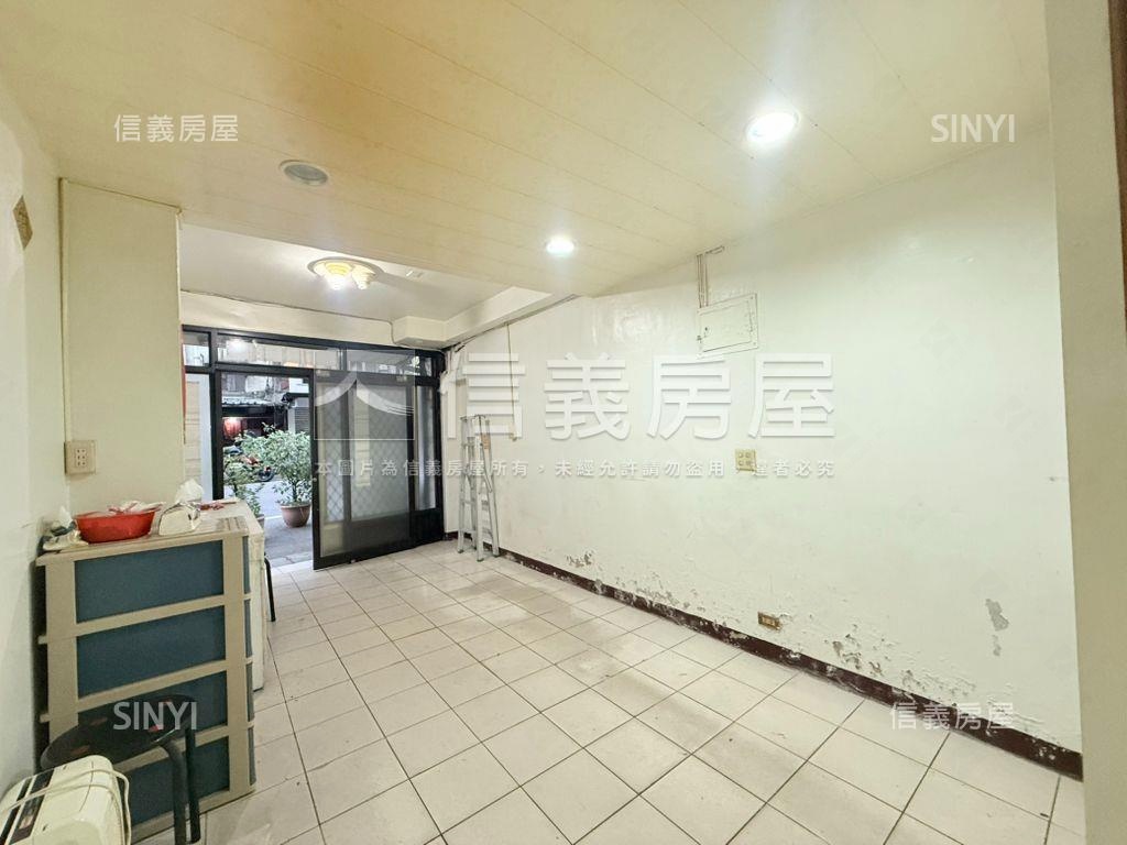 板橋新埔．金店面房屋室內格局與周邊環境