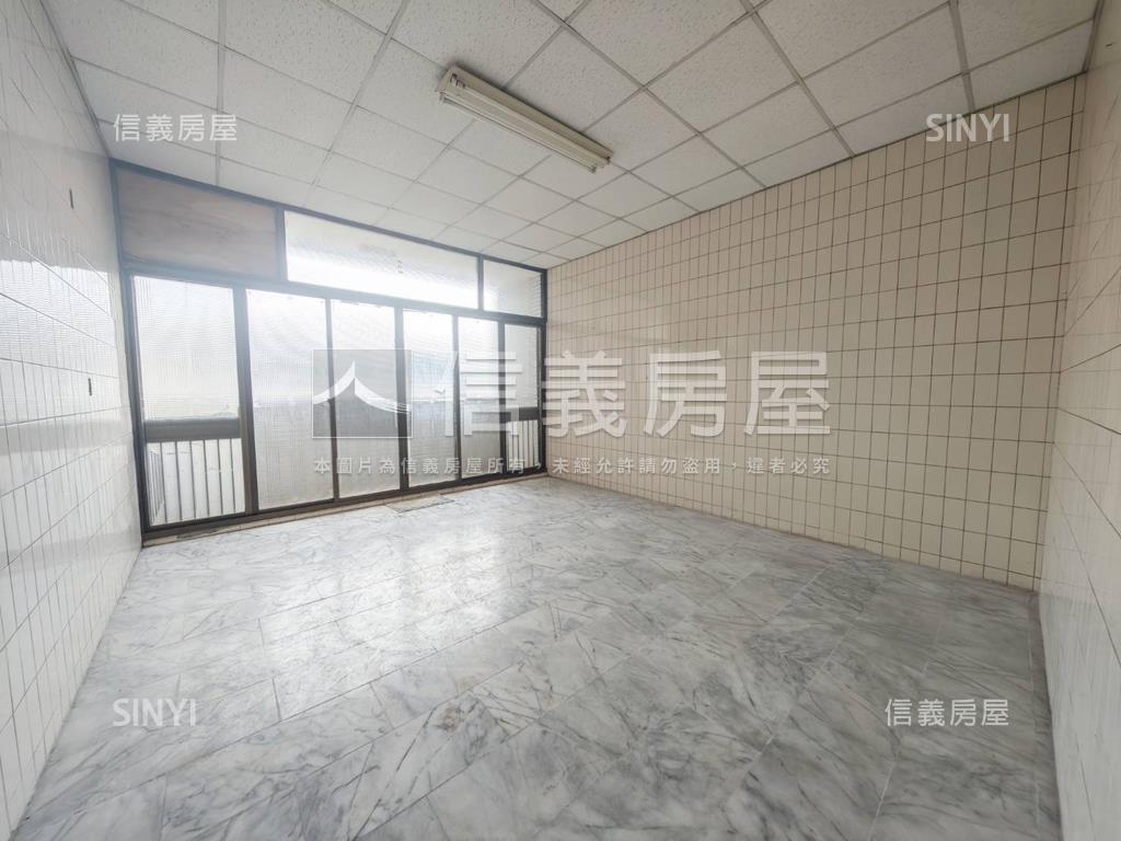 北區正路面育成路店住房屋室內格局與周邊環境