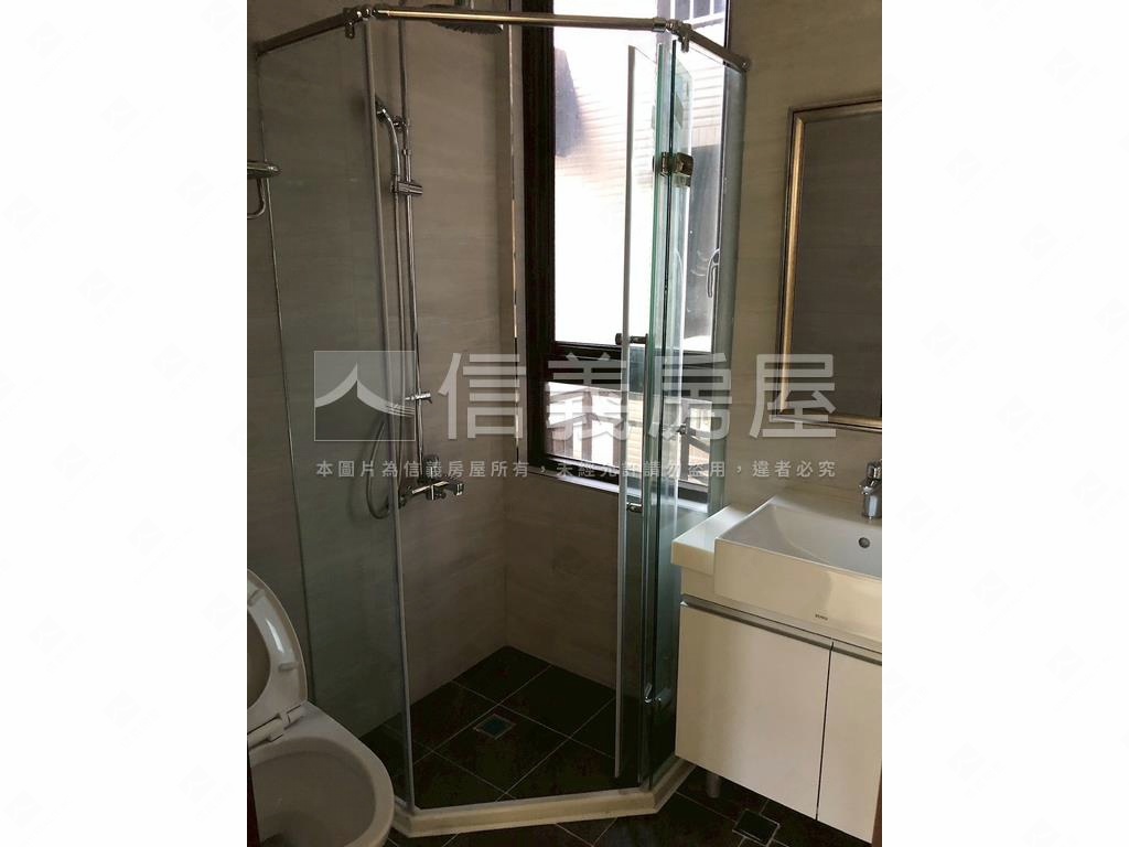 中和站世界Ａ２邊間有裝潢房屋室內格局與周邊環境