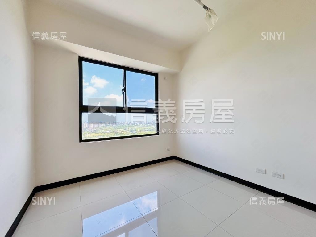 專任｜誠佳悠閱私藏景觀宅房屋室內格局與周邊環境