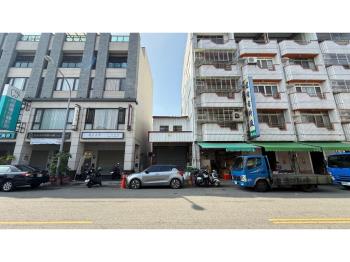 興安路面寬約五米住二用地